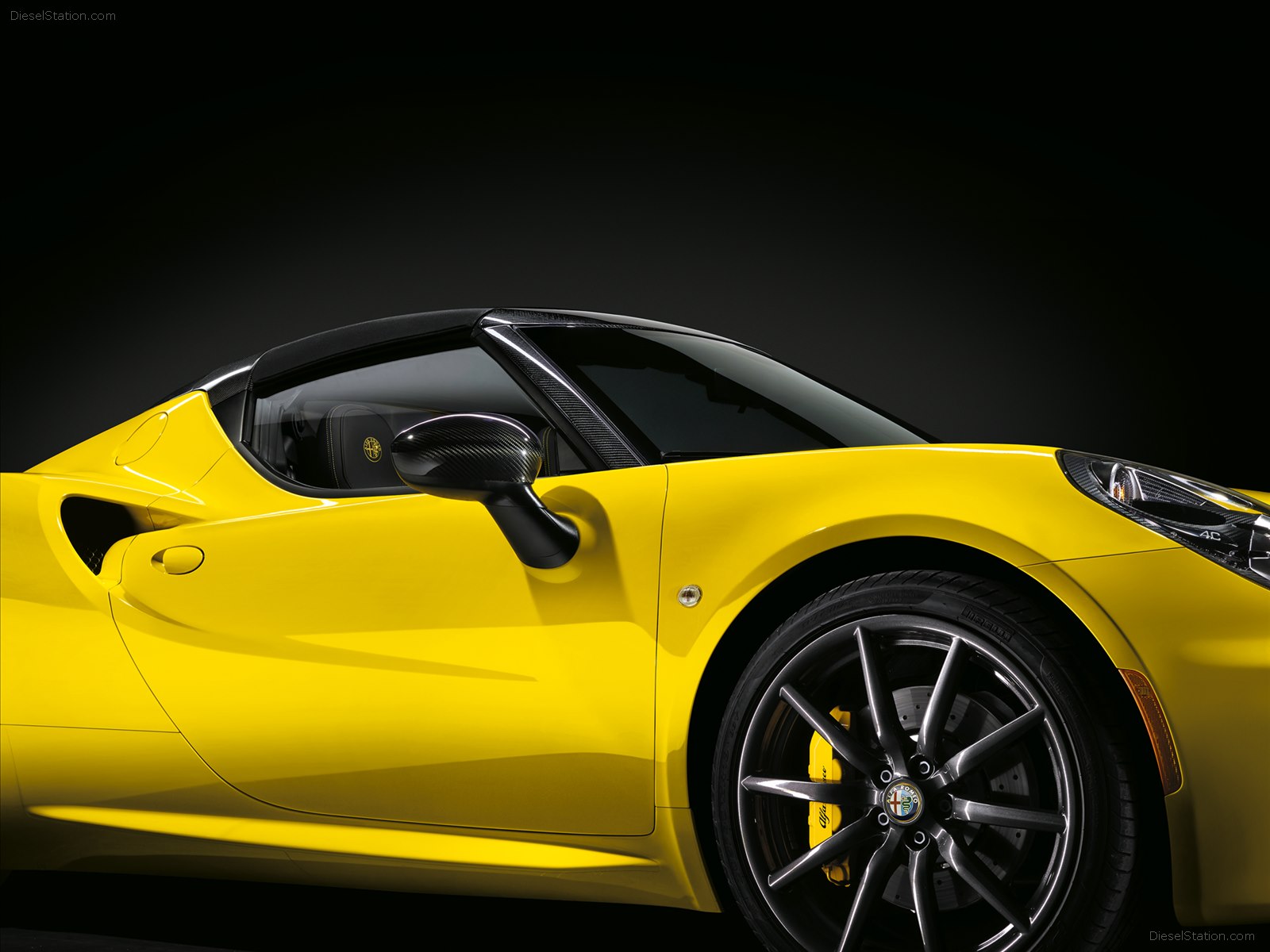 Alfa Romeo 4C Spider 2015